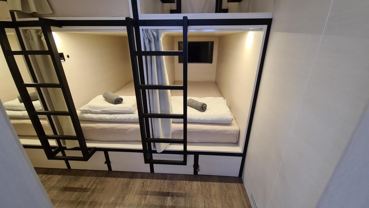 Cabin Hostel Ljubljana Eksteriør bilde