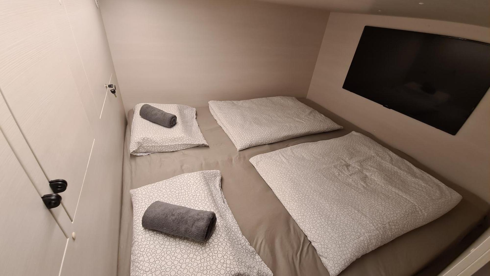 Cabin Hostel Ljubljana Eksteriør bilde