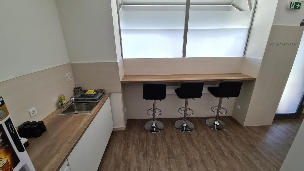 Cabin Hostel Ljubljana Eksteriør bilde